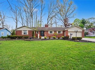 295 Sleepy Hollow Dr, Canfield, OH 44406