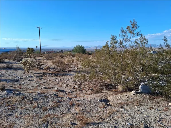 111 Morning Dr, Twentynine Palms, CA 92277