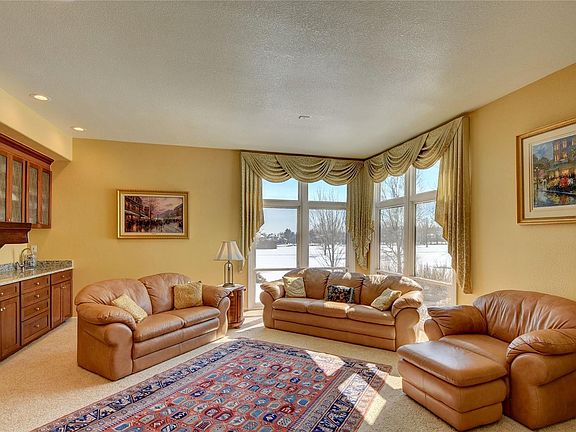 4th image of 622 Manorwood Ln
