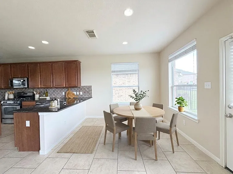 24626 Blane Dr — Photo 11