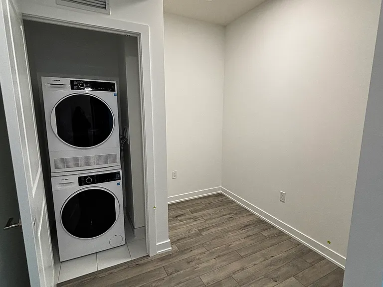 15 Skyridge Dr #429 — Photo 1