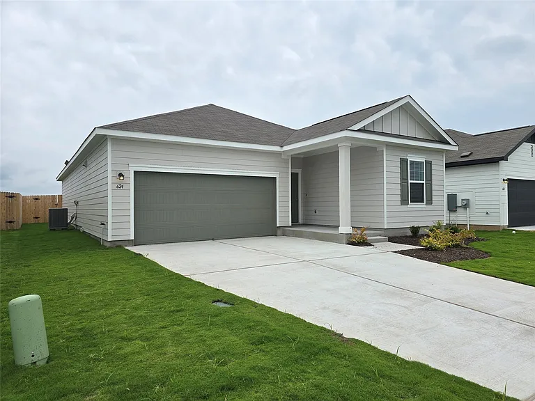 624 Wesley Miller Ln — Photo 2