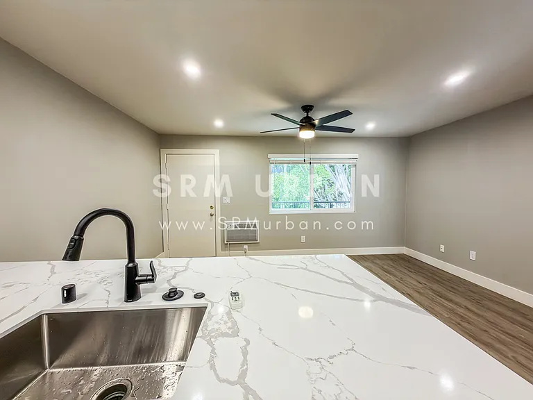 3041 C St #9 — Photo 3
