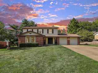 151 Lucerne Place Dr, Ballwin, MO