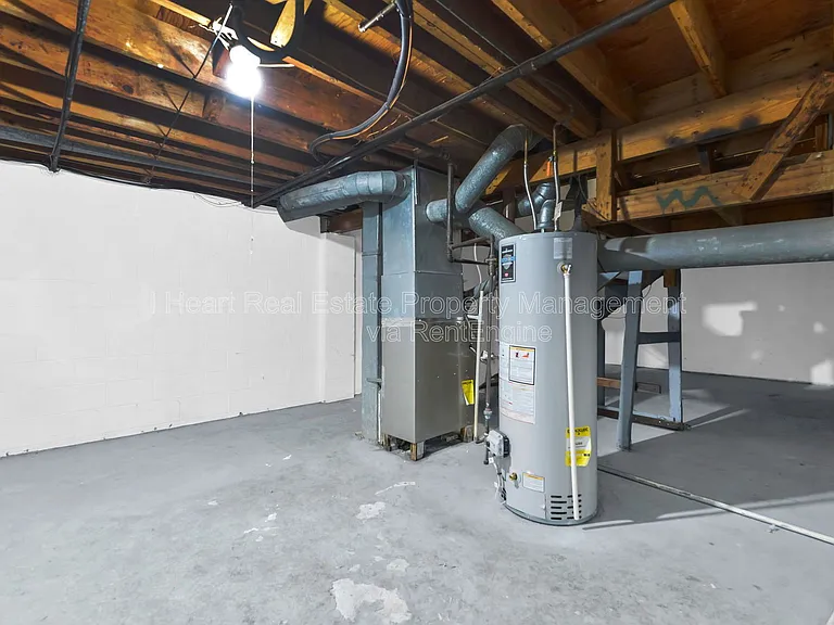 880 N Meadows Ct #J — Photo 18