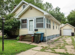 209 Randall St, Waterloo, IA 50701