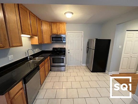 2nd image of 4856 W Henderson St APT 4