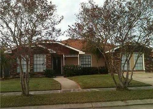 1st image of 11141 S Idlewood Ct