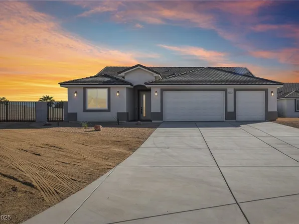 6761 S Sandpebble St, Pahrump, NV 89061