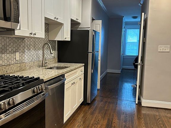 5th image of 1635 W Virginia Ave NE APT 1