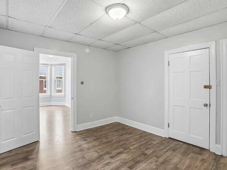 207 N Mulberry St — Photo 15