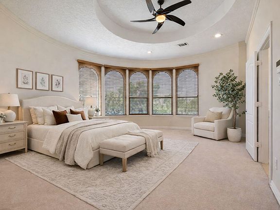 3rd image of 628 Bomar St