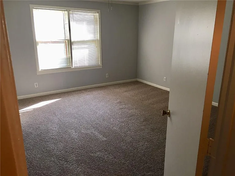 705 Franklin Blvd #A — Photo 10