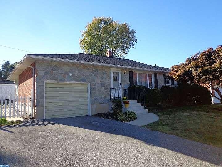 1st image of 1808 Northcrest Dr