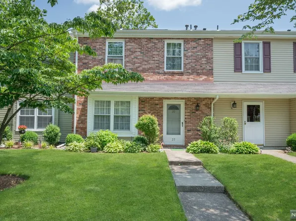 37 Gettysburg Way, Lincoln Park, NJ 07035