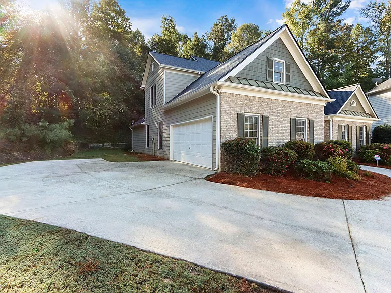 5723 Vinings Retreat Way SW — Photo 2