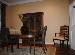 802 Pine Valley Dr, College Station, TX 77845