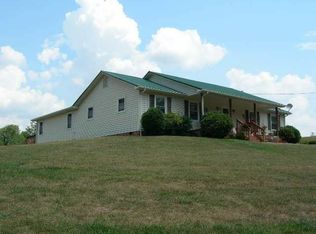 846 Spraker Rd, Crockett, VA 24323