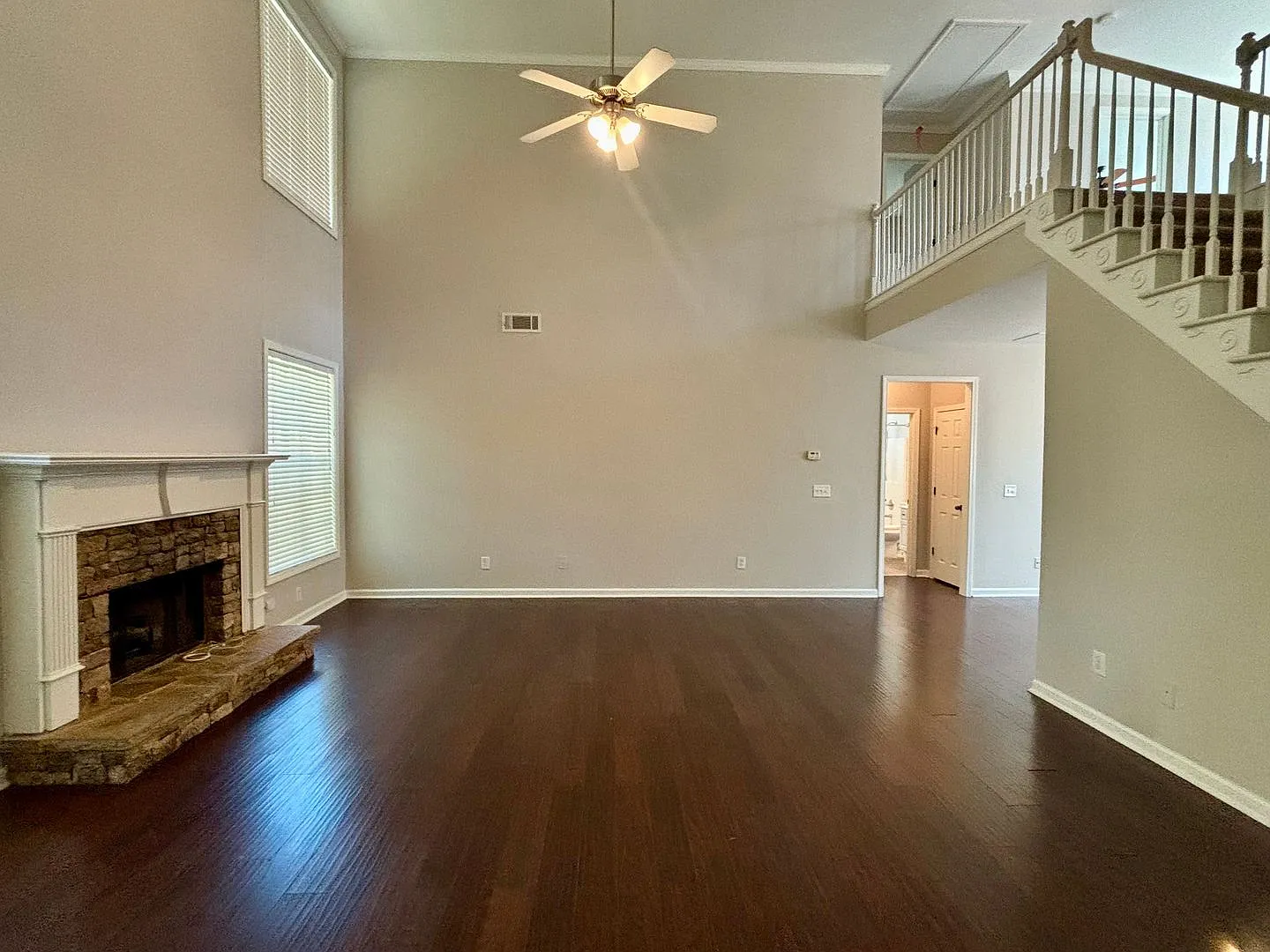 3252 Sandy Branch Ln — Photo 2