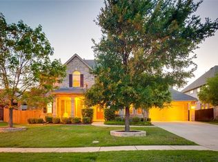 2488 Lakewood Dr, Grand Prairie, TX 75054
