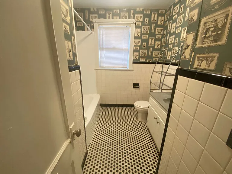 424 S Holly St — Photo 9