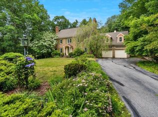 14 Maiden Ln, Bedford, NH 03110