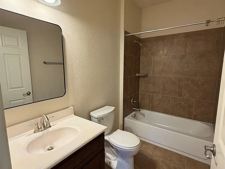 1932 Tramson Dr #102C — Photo 8