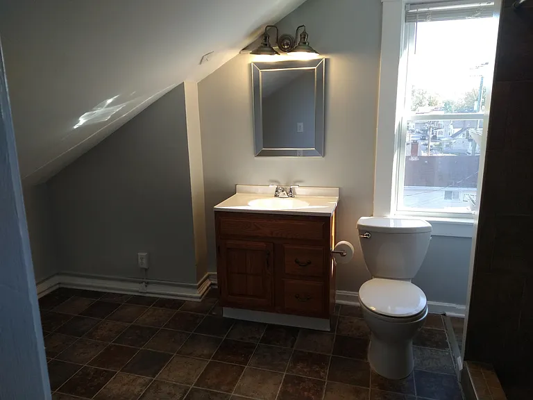 4600 Vine St #3 — Photo 10