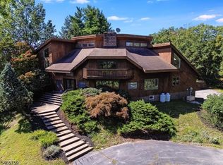 40 Fernwood Rd, Wantage, NJ 07461
