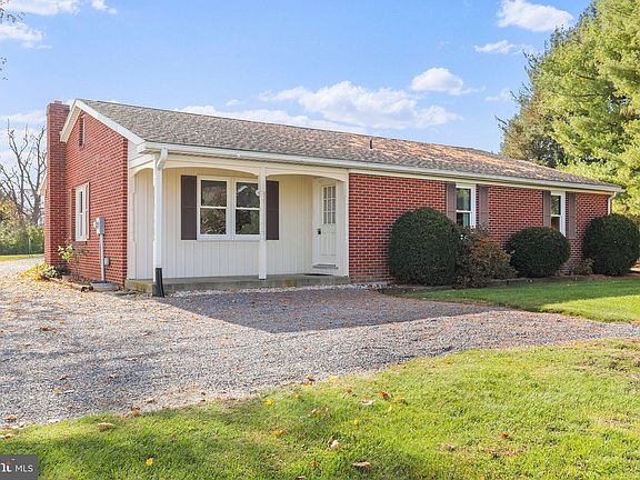 4th image of 18123 Shawley Dr