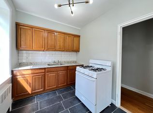 124 Chancellor Ave #E7, Newark, NJ 07112