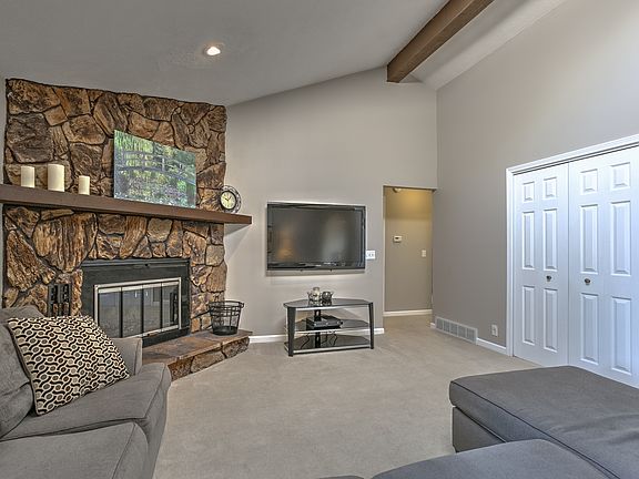 4th image of 2808 Jack Pine St