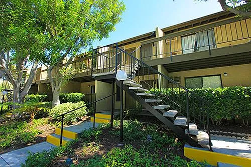 1640 W Ball Rd — Photo 4