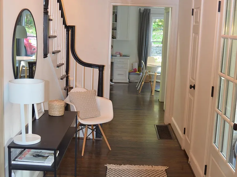 3825 Peachtree Dunwoody Rd NE — Photo 17
