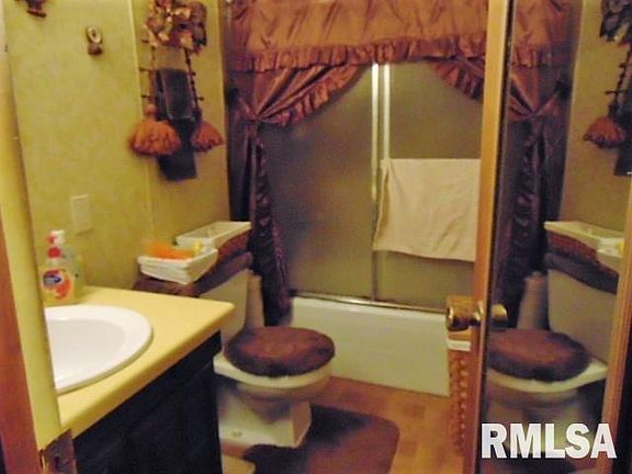 5th image of 3301 W Hawthorne Ct #2