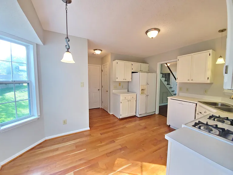909 Perry Howard Rd — Photo 13