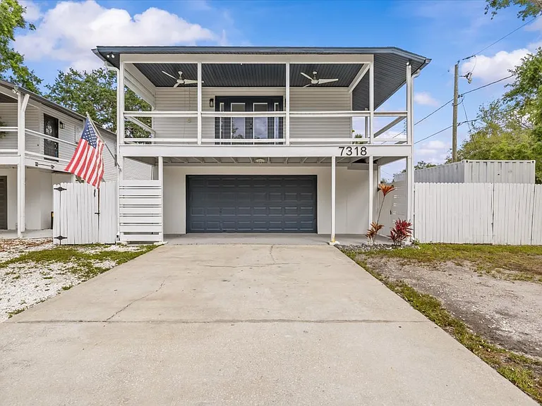 7318 S Kissimmee St — Photo 1