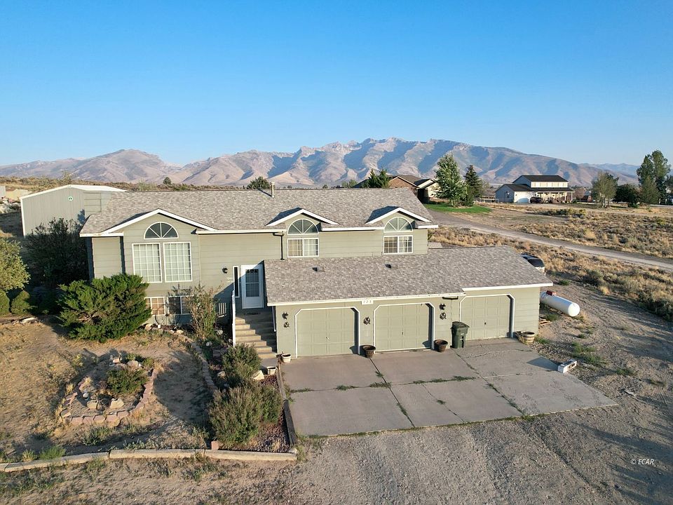 723 Spring Creek Pkwy, Spring Creek, NV 89815 Zillow