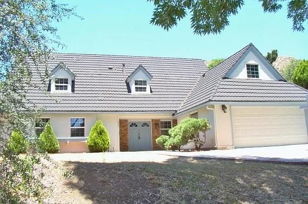 815 Libby Dr — Photo 7
