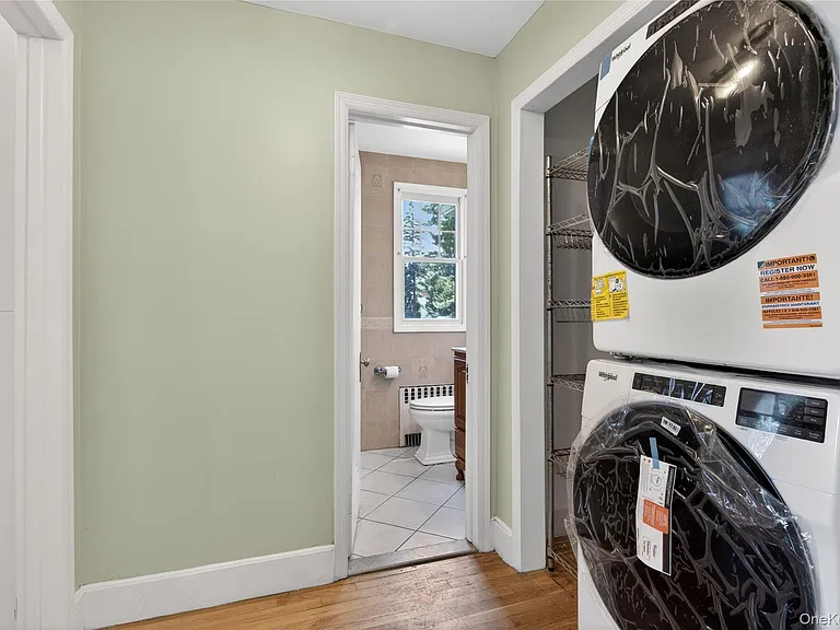 90 Mackey Ave — Photo 13