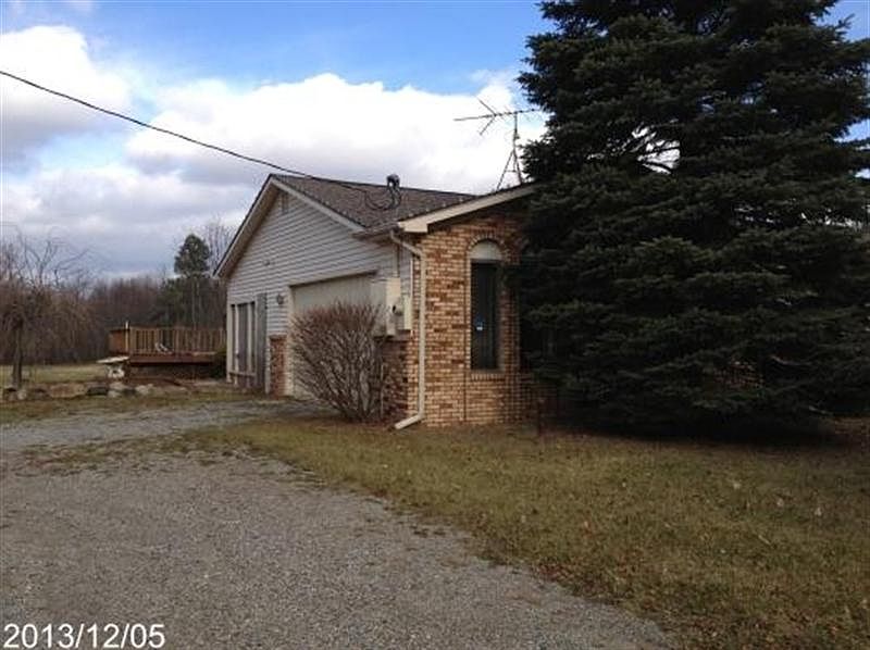 2nd image of 4621 Bittersweet Ln