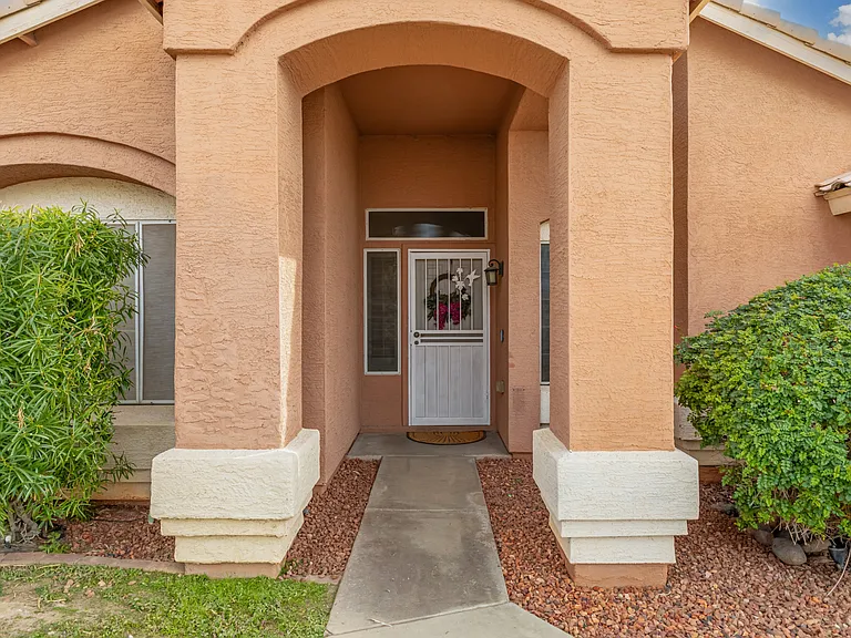 15221 N 87th Dr — Photo 8