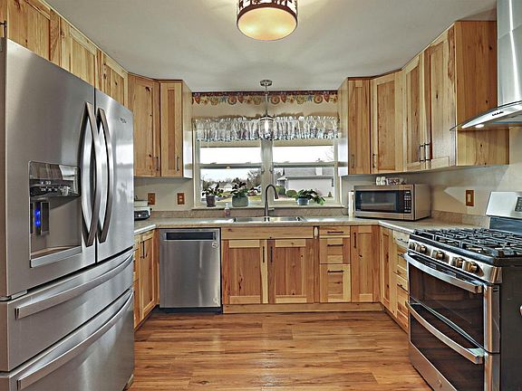 2nd image of 6366 Ambassador LANE