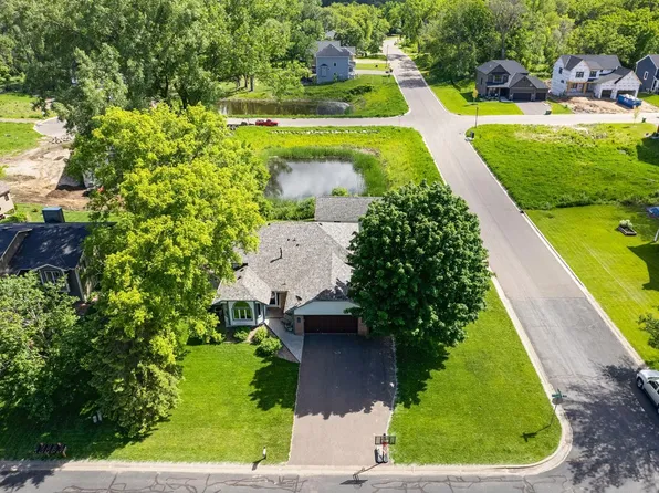 424 Colleen Dr, Vadnais Heights, MN 55127