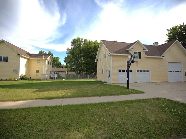 320 N Tyler St, Tyler, MN 56178