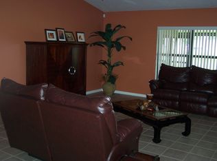 1716 Compton St, Brandon, FL 33511