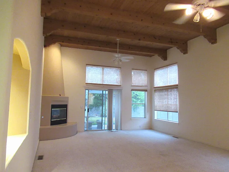 4016 Pasaje Pl NW — Photo 7
