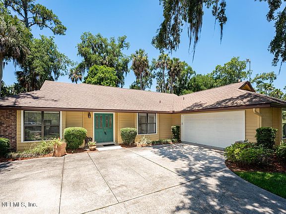 2nd image of 3023 Cypress Creek Dr E
