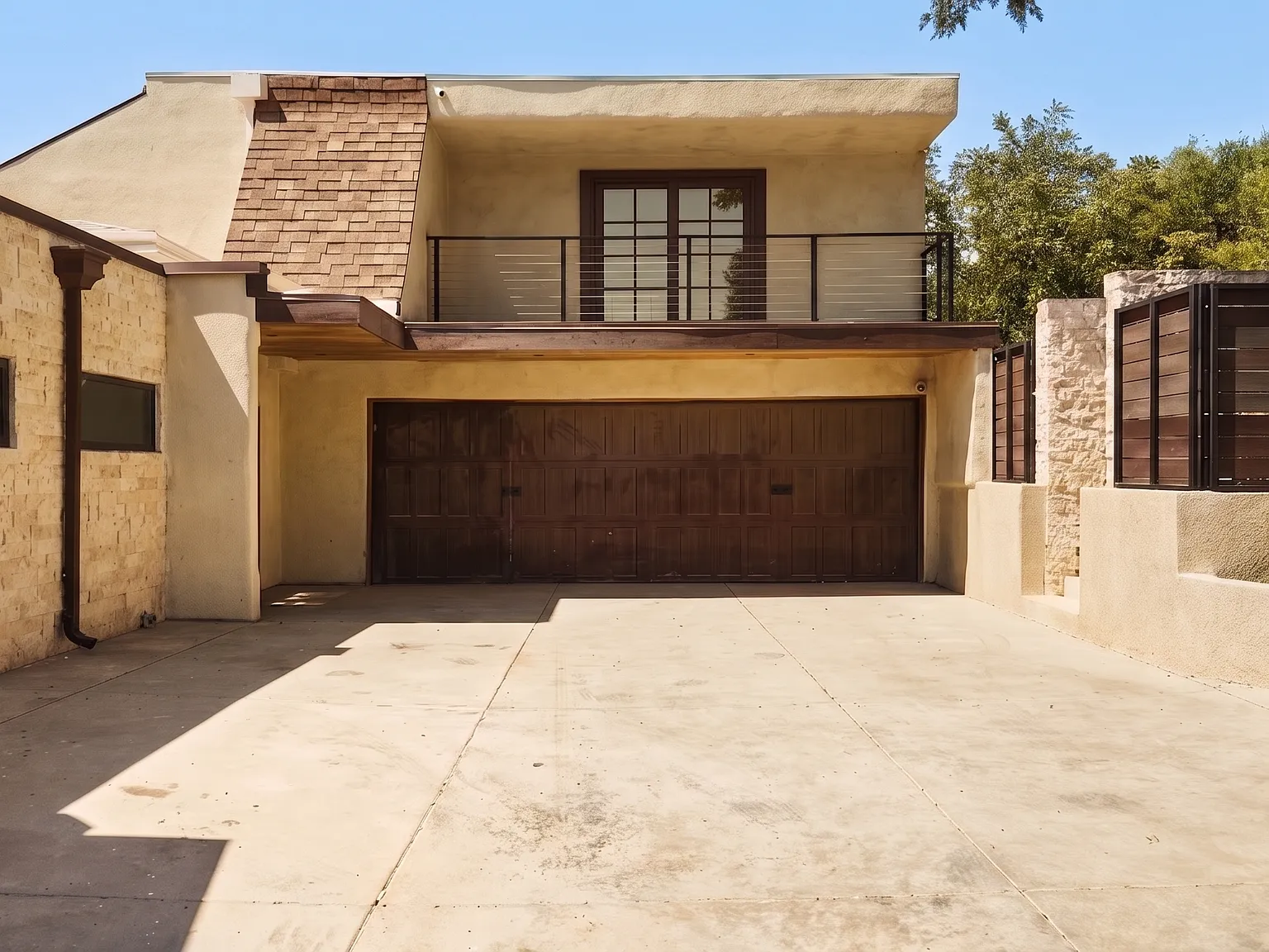 3 bed, 2978 sqft, $9,800 — Photo 1