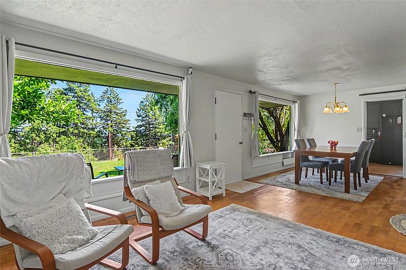 5th image of 5669 Kitsap Way